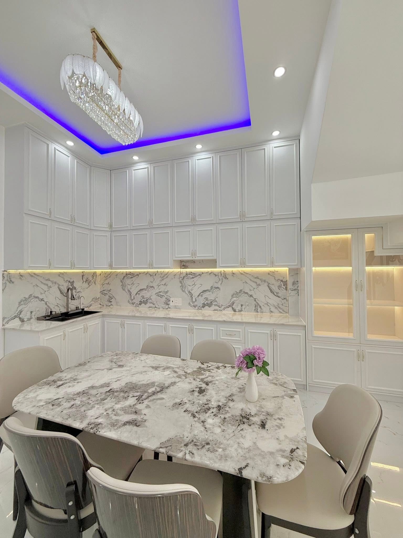 ban-nha-lau-moi-my-tho-112m2