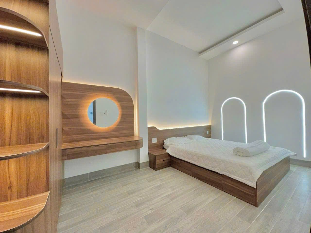 ban-nha-pho-my-tho-full-noi-that-105m2