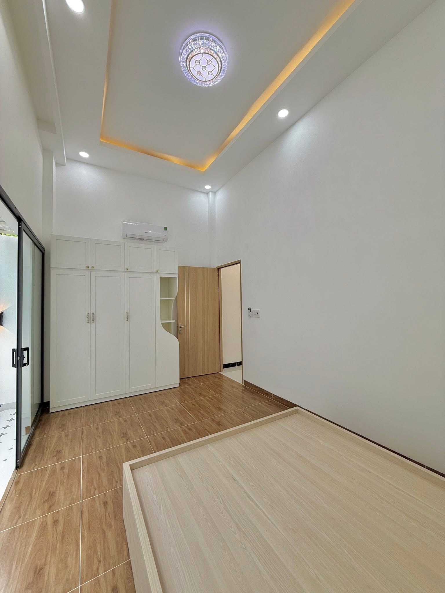 ban-nha-pho-my-tho-tan-co-dien-gan-aeon-110m2